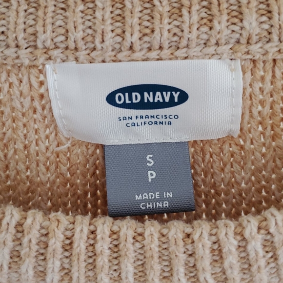 Old Navy * Cable knit crew neck sweater - Picture 3 of 6
